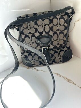 vintage Coach Signature Messenger Crossbody Bag